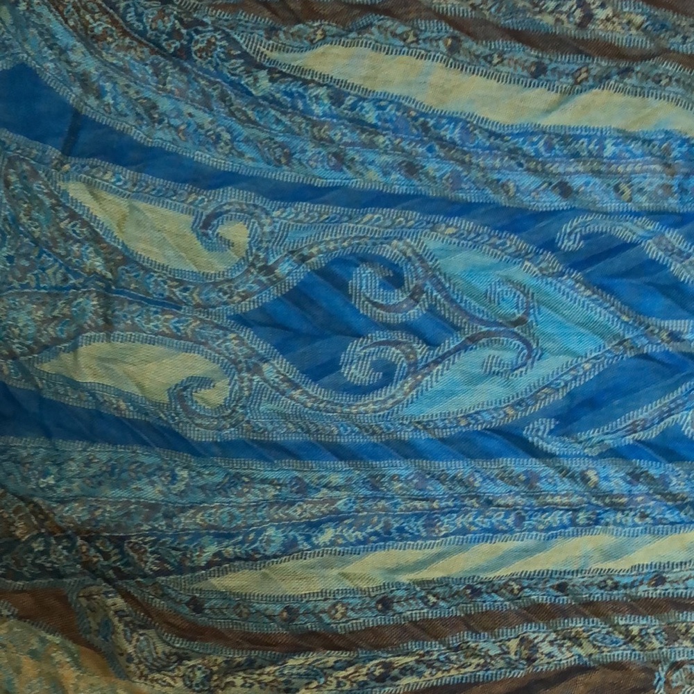 NWT Collection 18 Infinity Scarf - Picture 4 of 7